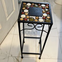 Metal plant stand