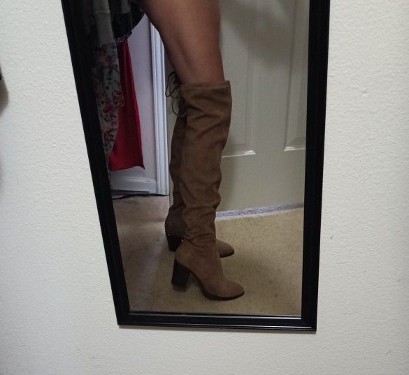 Size 10 Women's Knee High Boots 👢