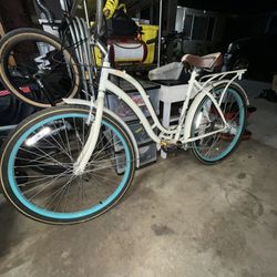 Schwinn Fairhaven Woman’s Beach Cruiser