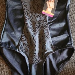 Maidenform Tummy Solutions Control Panties Undies Sz Medium