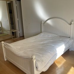 White Full Size Bed