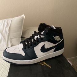 Air Jordan 1 Mid  Armory Navy/black/white