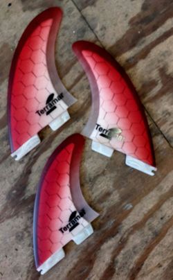 BLOWOUT HOLIDAY SURFBOARD  FIN SALE...STARTING AT $35...FACTORY DIRECT