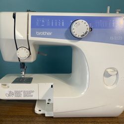 Sewing Machine - Brand: Brothers