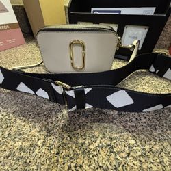 Marc Jacob’s Snapshot 