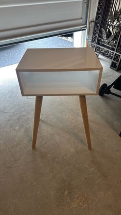 Side/end table