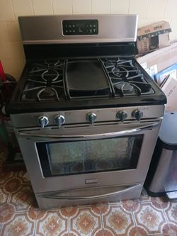 Frigidaire gas stove