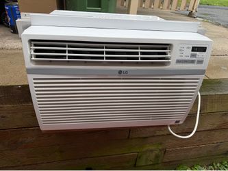Air conditioner Frigidaire 8000 btu