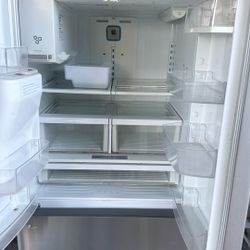 Fridge Kenmore For Sale$500.00