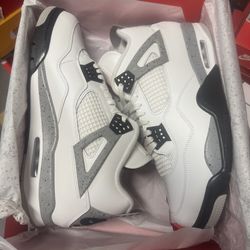 Men’s Jordan 4 White Cement Size 13