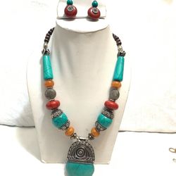 Himalayan jewelry necklace set