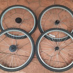 26 Inch Wheels / Rim & Tire ( Ruedas / Llantas Para Bicicleta 26 Pulgadas )
