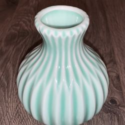 Small Glass Mint Colored Vase - Brand Unknown - Cute