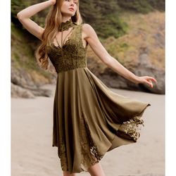 LAYANA DRESS IN OLIVE (small) (Like New)