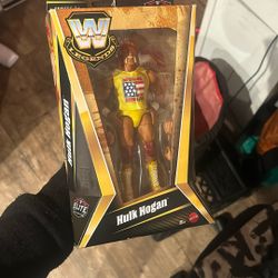 Hulk Hogan elite WWE figure