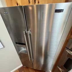 Refrigerator Excellent Condition No Problems