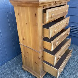 Broyhill Dresser Solid Wood 