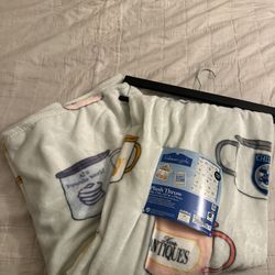 Gilmore Girls Plush Throw Blanket – NEW!