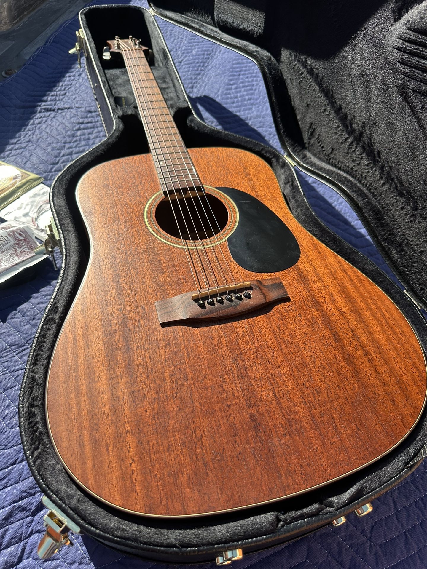 Acoustic Guitar with hard shell case and extra