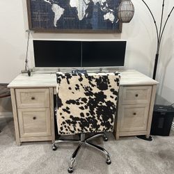 5-Drawer Desk With 2-Drawer File Cabinet
