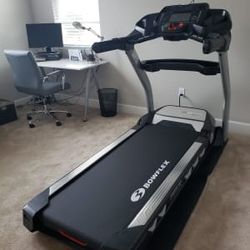 Bowflex  Commercial Treadmill 400 Lb Weight Capacity 