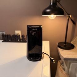 Electric can opener