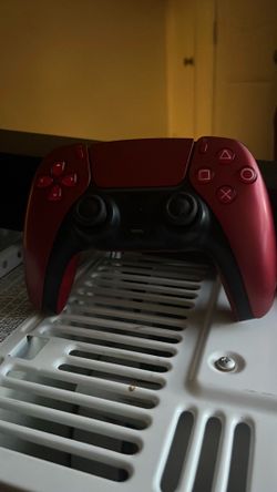 Red ps5 controller