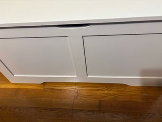 White Wooden Lift-Top Storage Chest Bench