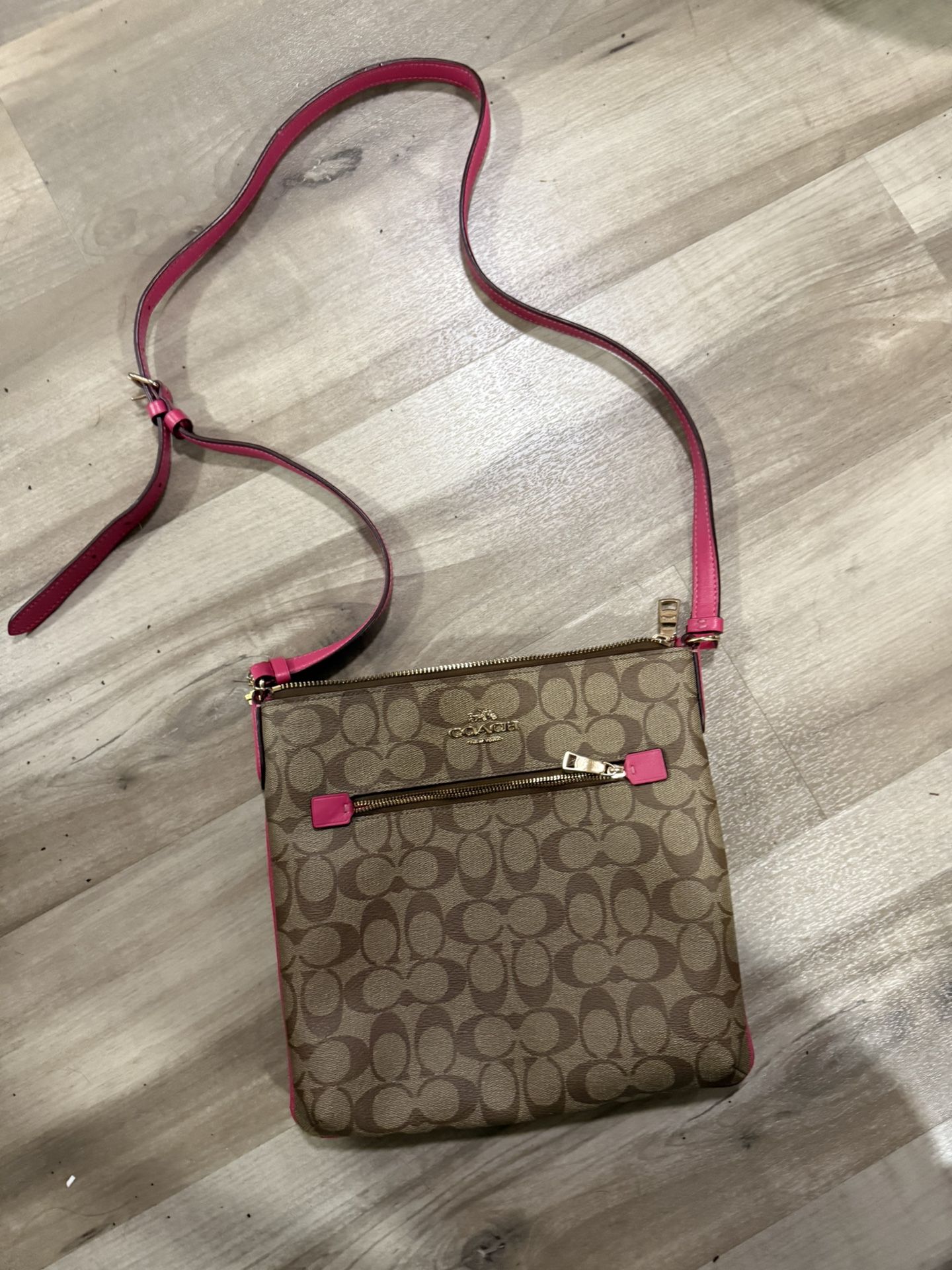 Coach Rowan Signature File Bag