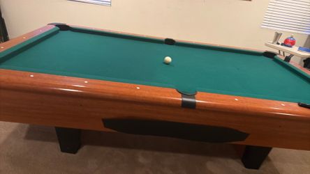 Pool table