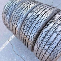 245/55/18 Goodyear vendo un set de llantas usadas excelente condiciones de vida las 4 ✅🤩I am sellin