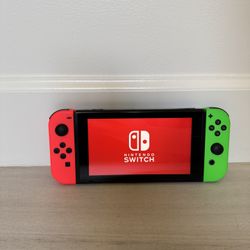 Nintendo Switch Bundle – Console + Pro Controller + GameCube Controller