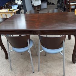 Dining Table And 6 Chairs 