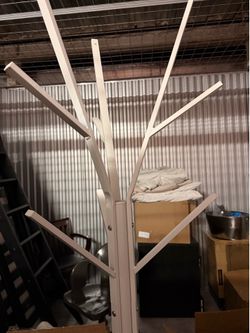 Coat rack in white/metallic