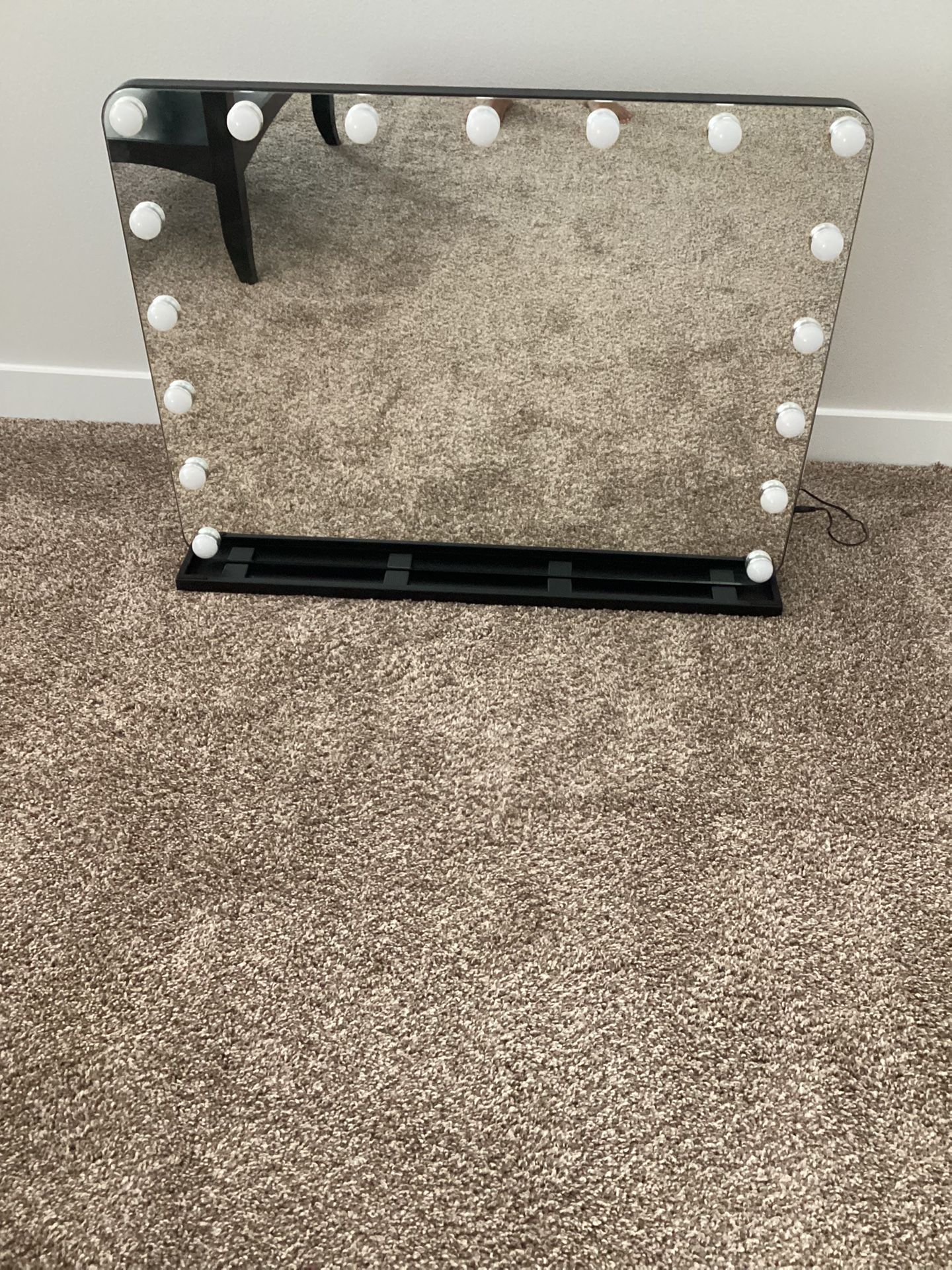LED MIRROR VANITY