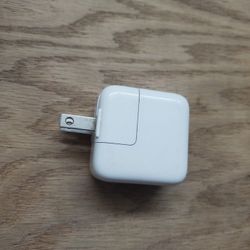 Apple iPad/iPhone A1357 10W 5.1V 2.1A Power Adapter Wall Charger Plug In