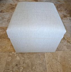 Ottoman very solid good quality 4 brand new in box in plastic