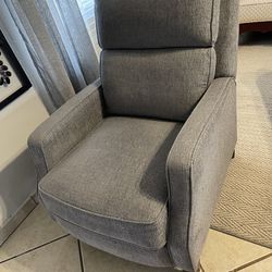 Recliner / Lazy Boy/ Chair / Sofa 