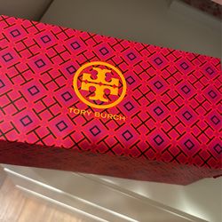 Beautiful Tory Burch, purse, pink leather