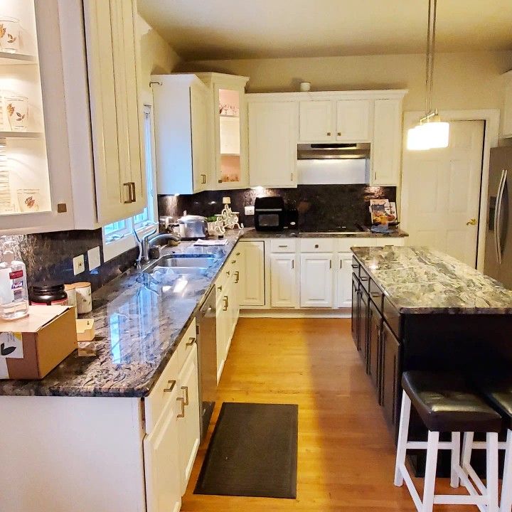 Kitchen Vanity Island Furniture Refinishing for Sale in