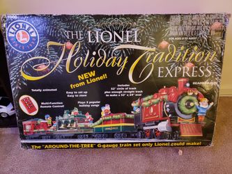 Lionel holiday train set with extra track