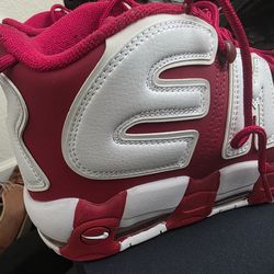 Nike uptempo supreme 10.5