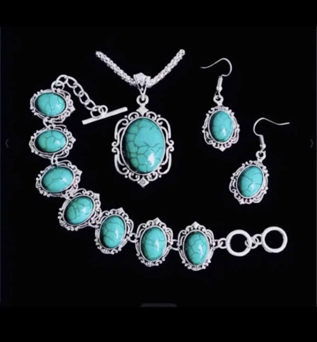 Vintage Tibetan  Turquoise Jewelry Set Necklace Bracelet and Earrings