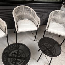 Modern Outdoor Patio Set – 5 Pieces 