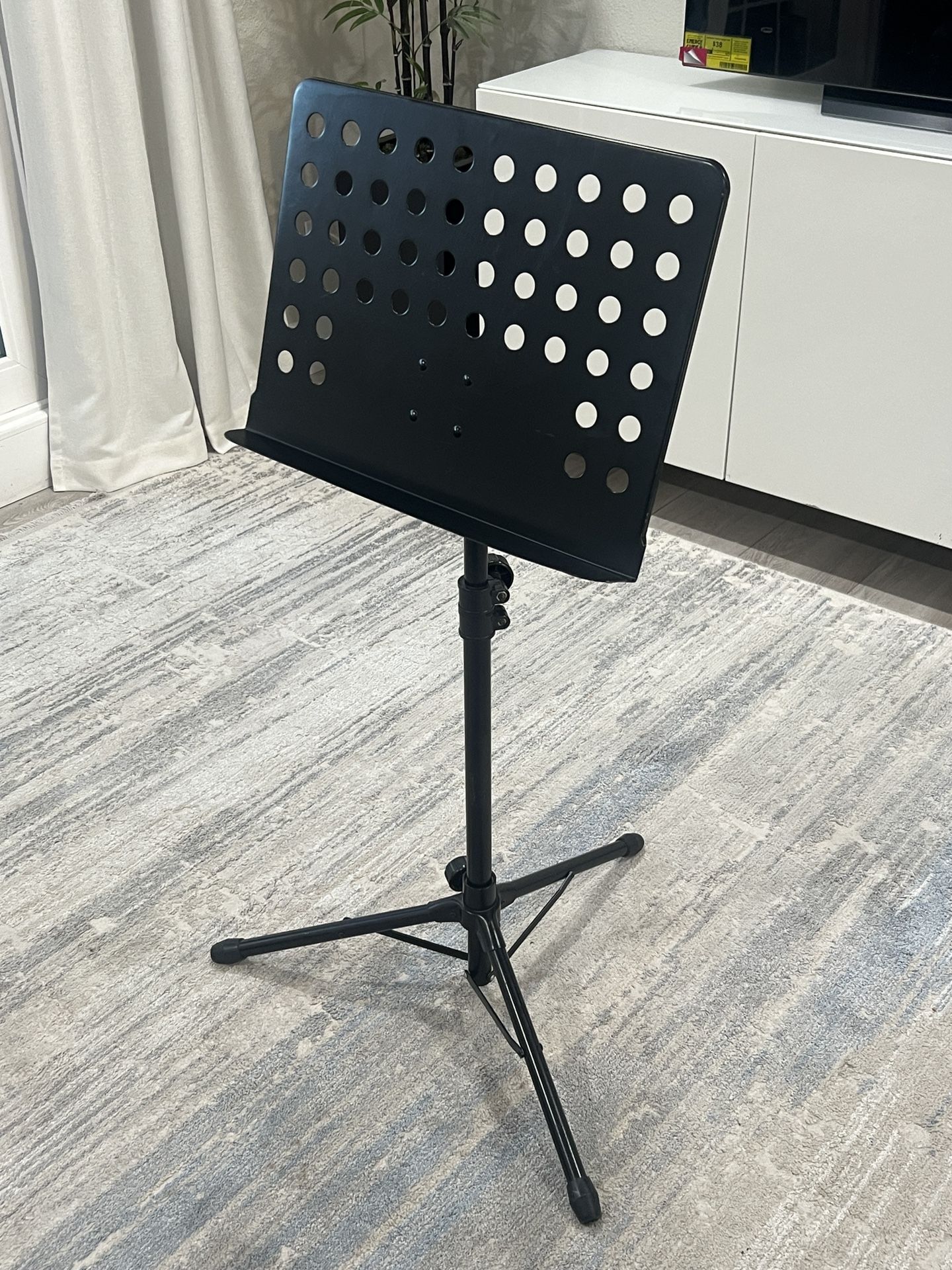 Sheet Music Tripod Stand