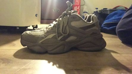 Reebok charge run shoes