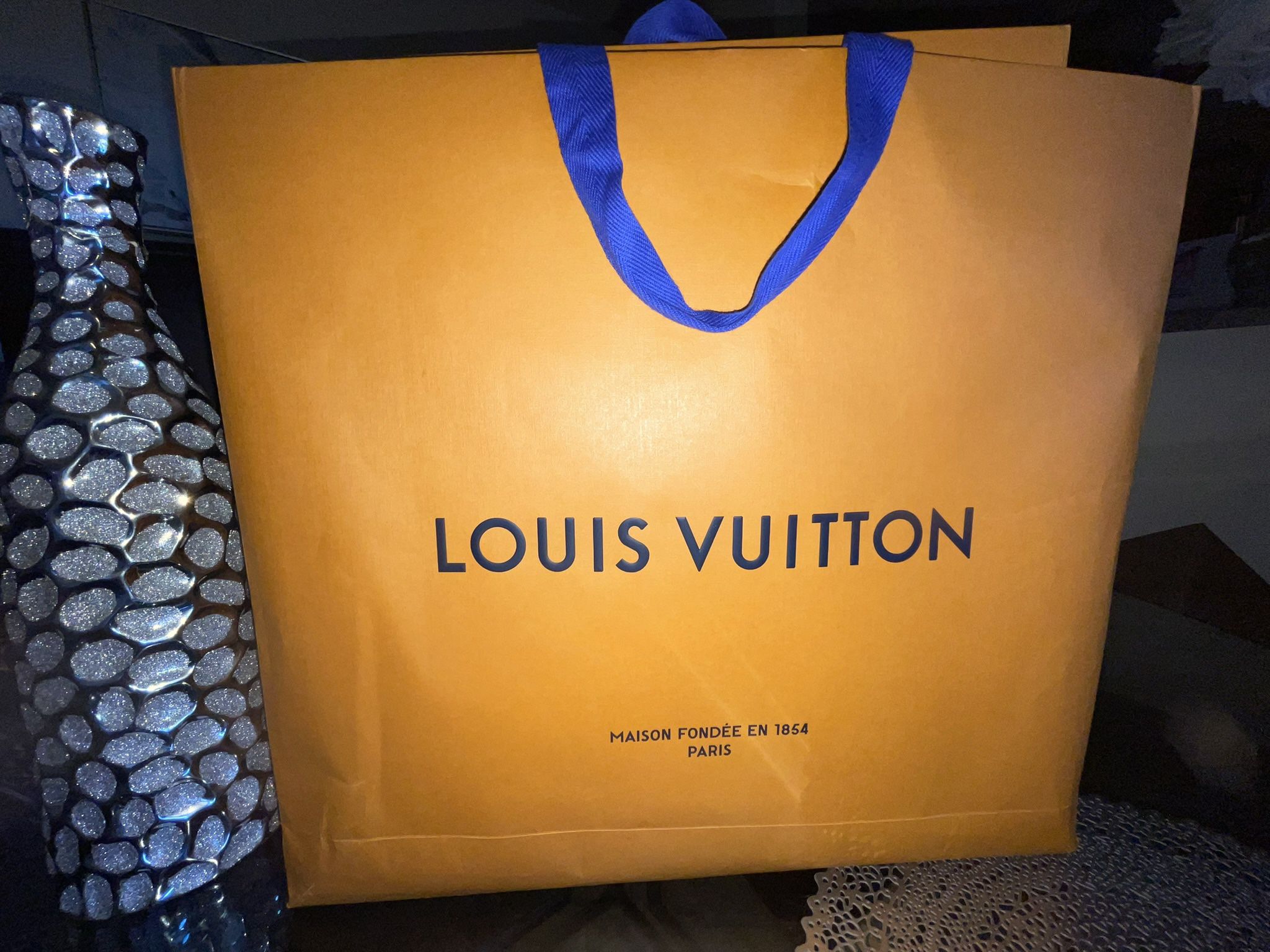 Cartera Louis Vuitton for Sale in Montclair, CA - OfferUp
