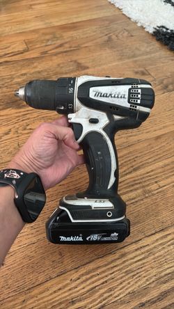 Makita 18V LXT Cordless Drill with Battery