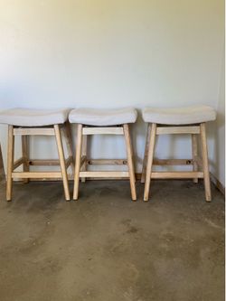 Bar stools set of 3  24” tall 18” Wide