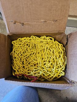 100ft Yellow Chain Metal (Firm On Price) 